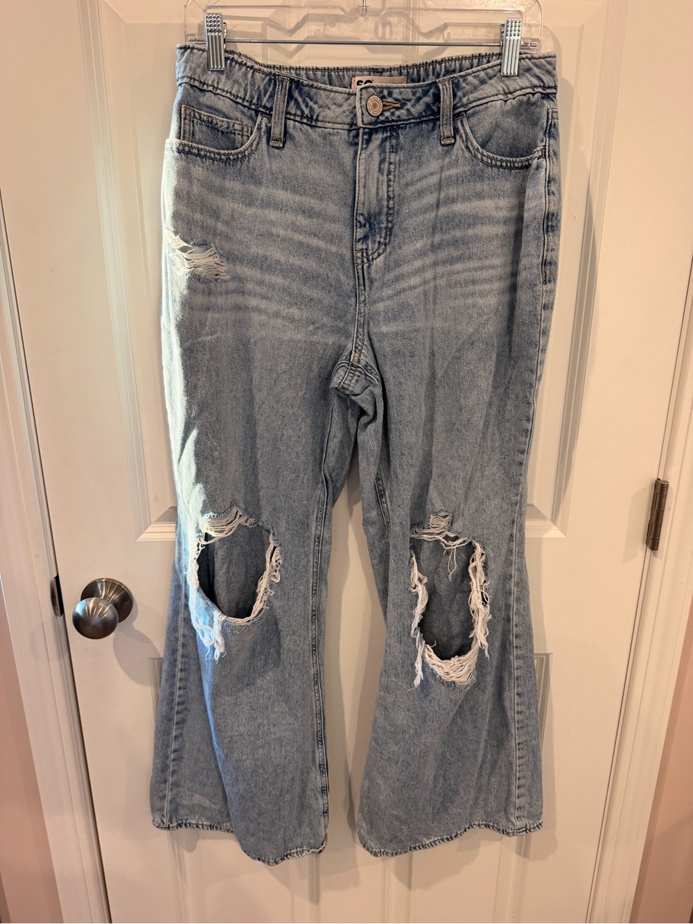 SO Distressed Mid Rise Curvy Baggy Flare Light Blue Jeans Size 9